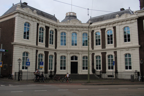 Kneuterdijk Palace The Hague