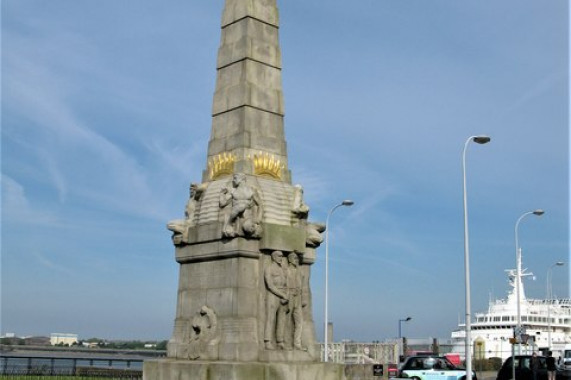 Memorial to the Engine Room Heroes of the Titanic