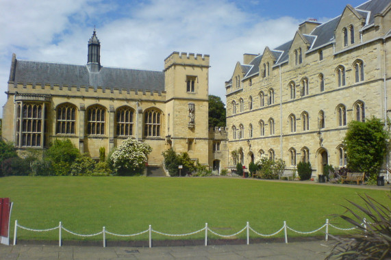 Pembroke College