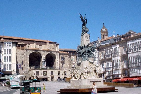 Virgen Blanca Square