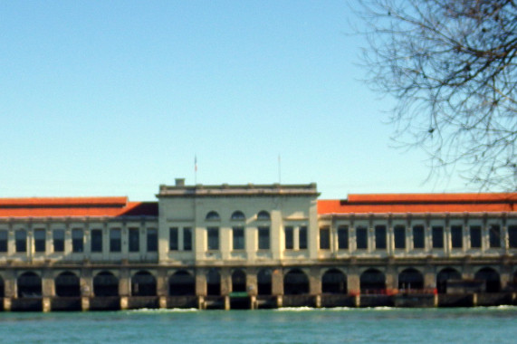 Centrale idroelettrica di Cusset Vaulx-en-Velin