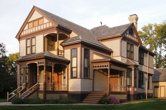 Comstock House Moorhead