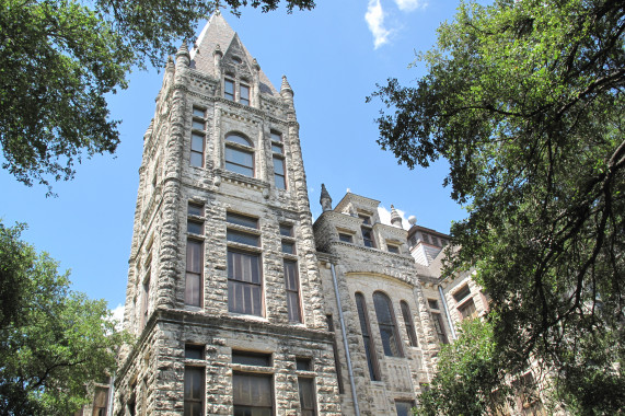 Hugh Roy and Lillie Cullen Building Georgetown