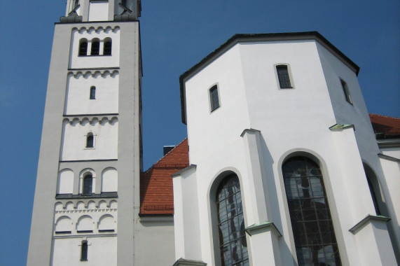 Katholische Heilig-Kreuz-Kirche